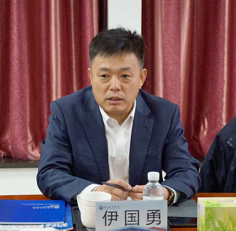 三亿体育入口-关于青岛黄海客场爆冷战胜南京信函，豪取客场胜利的信息