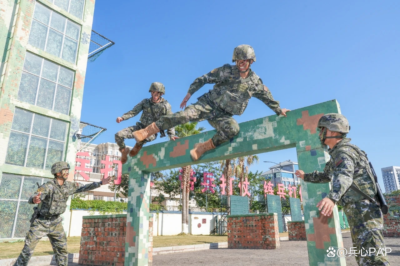 球员斗志昂扬，全力备战半决赛(球员斗志昂扬,全力备战半决赛什么意思)