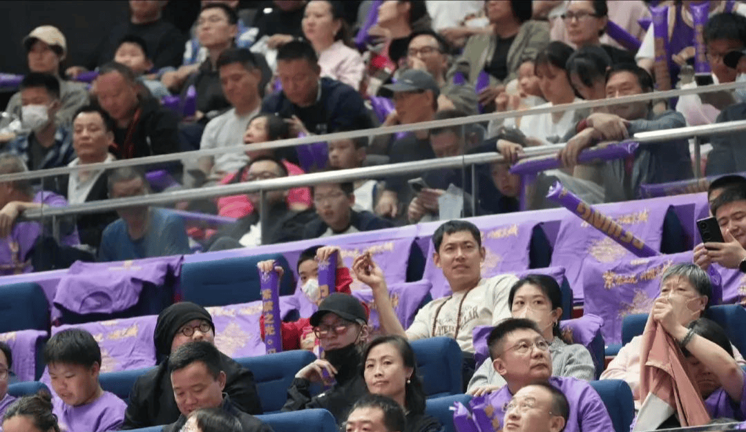 北控官宣：接受闵鹿蕾辞职致以崇高敬意聘请张庆鹏出任主教练