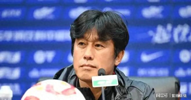 包含危机！伤病+轮换不足拖垮成都，徐正源固执症，亚冠外援需的词条