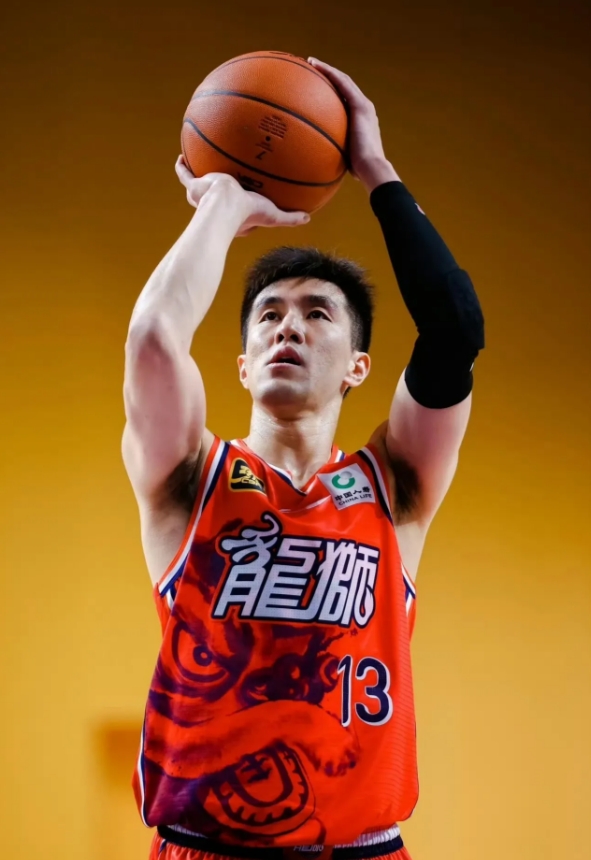 三亿体育-关于周琦15+9首钢胜深圳郭艾伦40分广州不敌北控的信息