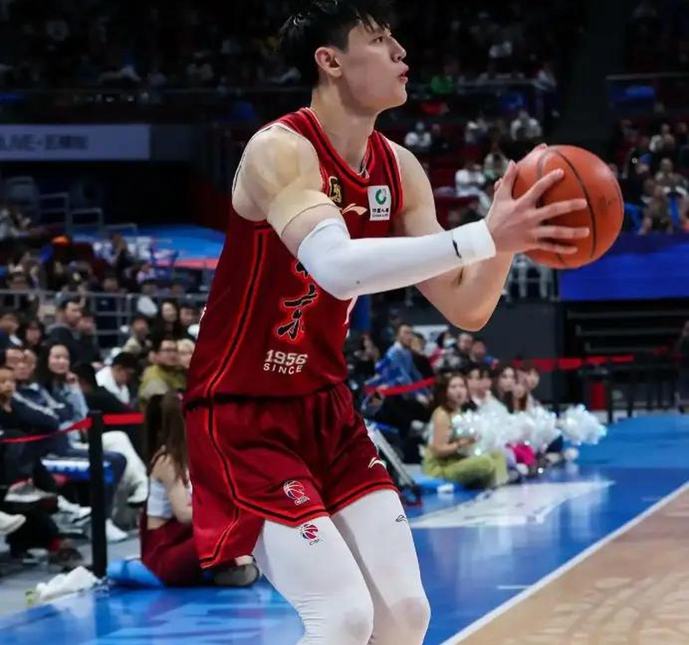 中国男篮已返回北京，曾凡博今日将前往国家队报道的简单介绍