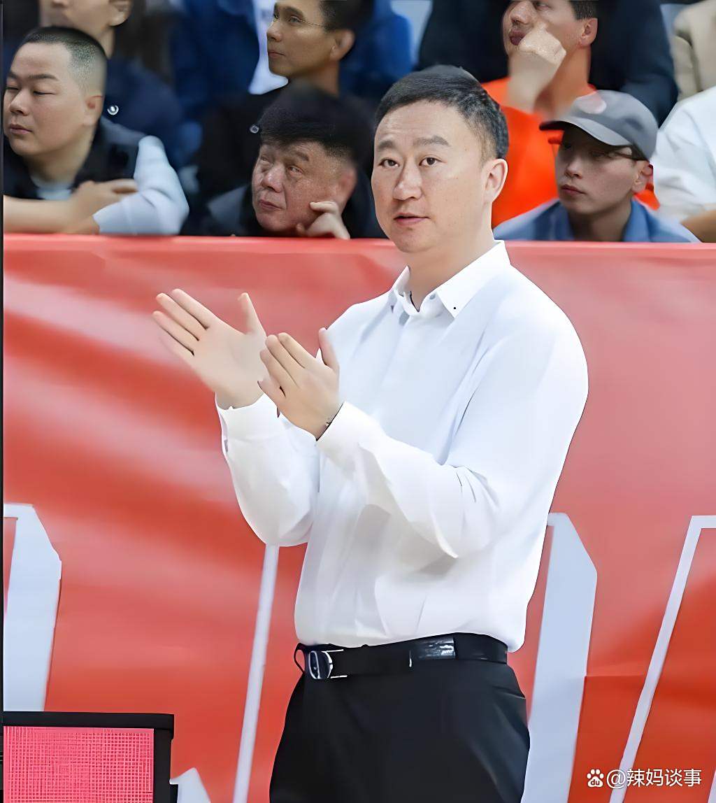 三亿体育-包含浙江队：经我俱乐部推荐王世龙加盟南京同曦教练组的词条