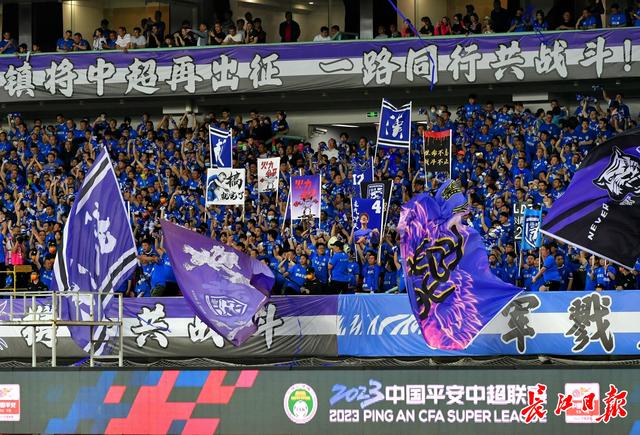 包含武汉三镇1-2不敌天津津门虎阿齐兹点射难挽败局的词条